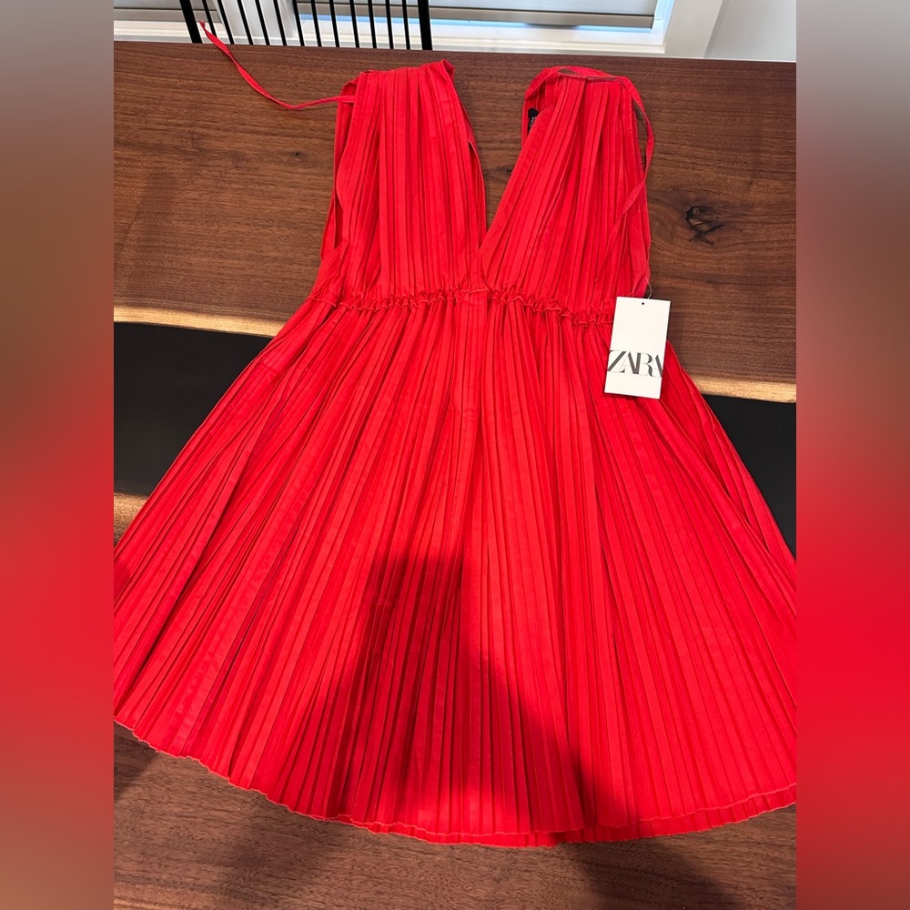 Zara dress never worn